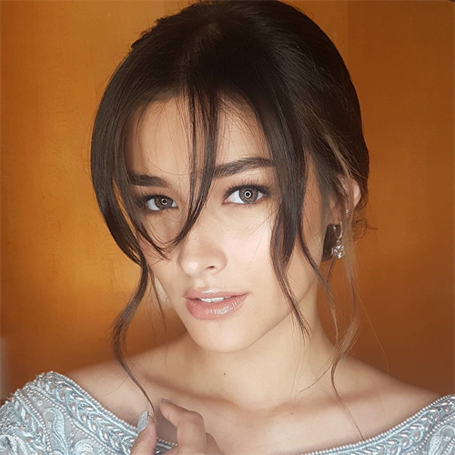 Liza Soberano – Người đẹp