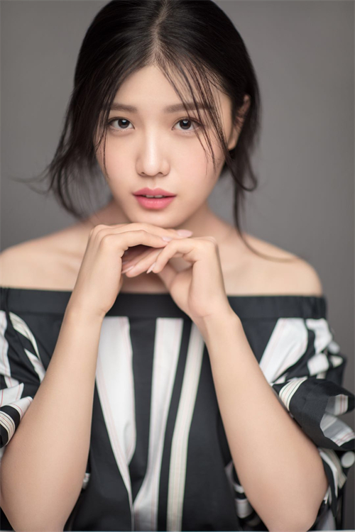 Shuwei Zhang – Người đẹp
